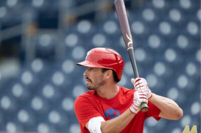 (M) Phillies’ backup catcher isn’t going down quietly after outrageous claim