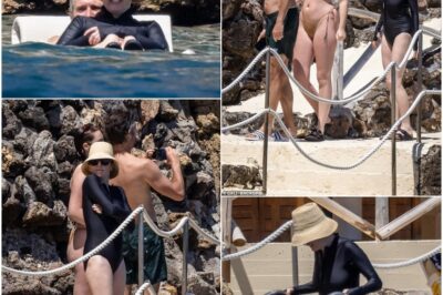 Hollywood Stunner: Julianne Moore Turns Heads on Italian Coast Getaway, Joined by Lookalike Daughter and Husband—Family’s Glamorous Vacation Sparks Frenzy as Fans Marvel at Actress’s Ageless Beauty and Striking Mother-Daughter Resemblance!