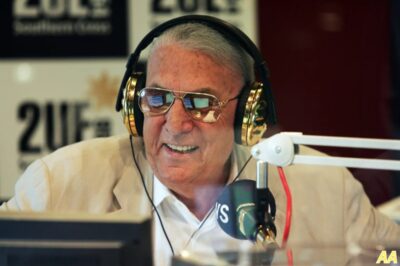 State Farewell For A Legend! Iconic Radio Broadcaster John Laws Will Be Laid To Rest With Full Honours!